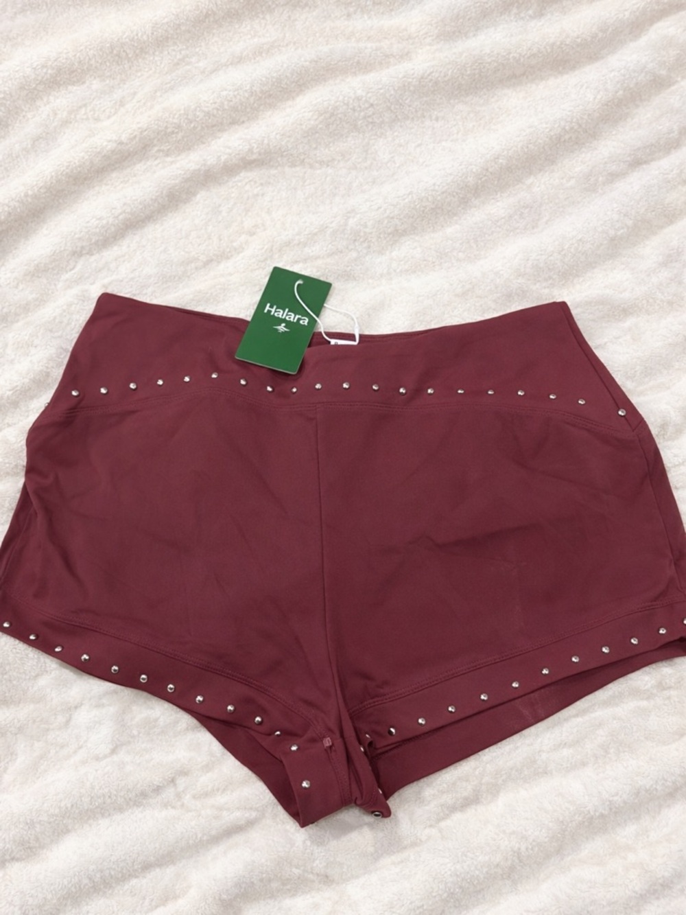 Halara Burgundy Rhinestone Athletic Shorts Size L New With Tags